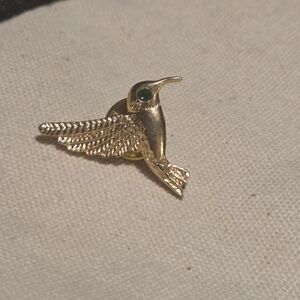 Hummingbird Gold Tone Pin Green Rhinestone Eye Lapel Vintage Collectible